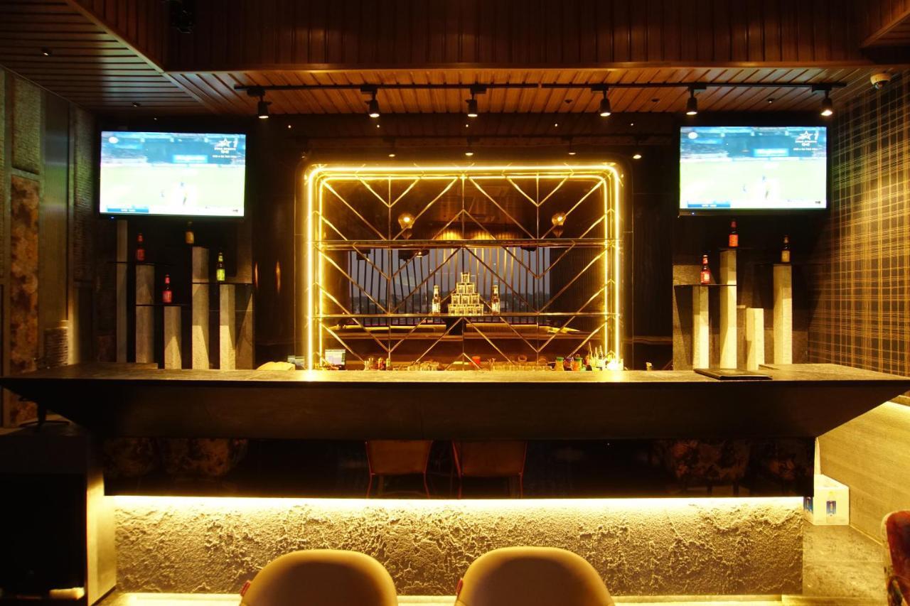 Red Orchid Otel Kanpur Dış mekan fotoğraf